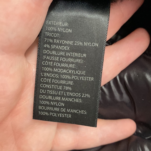 Dawn Levy Sly II Chevron Puffer Hooded Vest Size medium - Picture 15 of 16